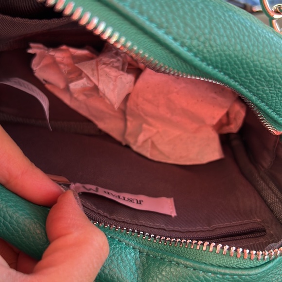 Green tassel quilted crossbody bag - Picture 6 of 6